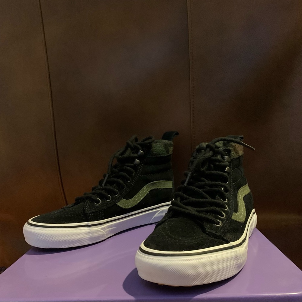 Limited Edition Unisex Vans!